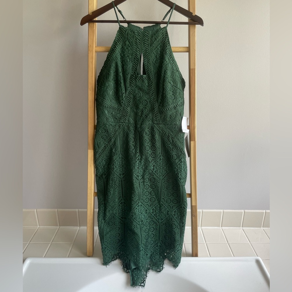 Hariyn Green lace mid-length dress - NWT size M